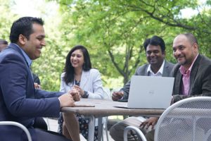 manbetx正网登入Incedo工作趣味